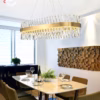 Đèn chùm hiện đại phù hợp với nhiều không gian nội thất