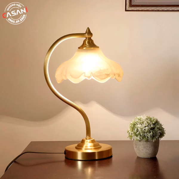 Đèn bàn trang trí DD8-8087