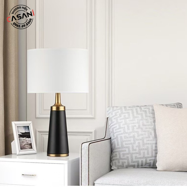 Đèn bàn trang trí DDB-5033 5 Đèn bàn DDB-5033 phù hợp với nhiều không gian