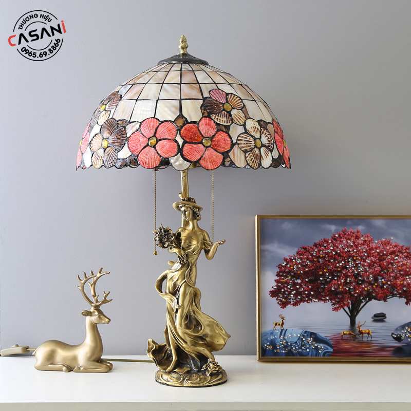 ĐÈN BÀN TRANG TRÍ TIFFANY DDB-8338 3 Chất liệu cao cấp của đèn bàn Tiffany DDB-8338