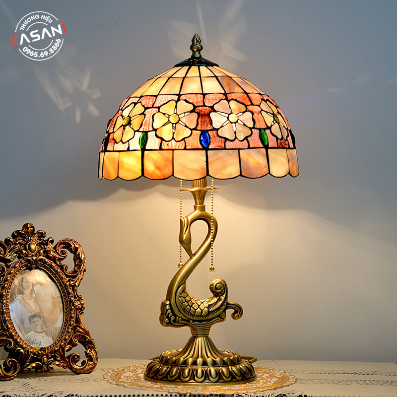 ĐÈN BÀN TRANG TRÍ TIFFANY DDB-8344 3 Đèn bàn tiffany với chất liệu cao cấp