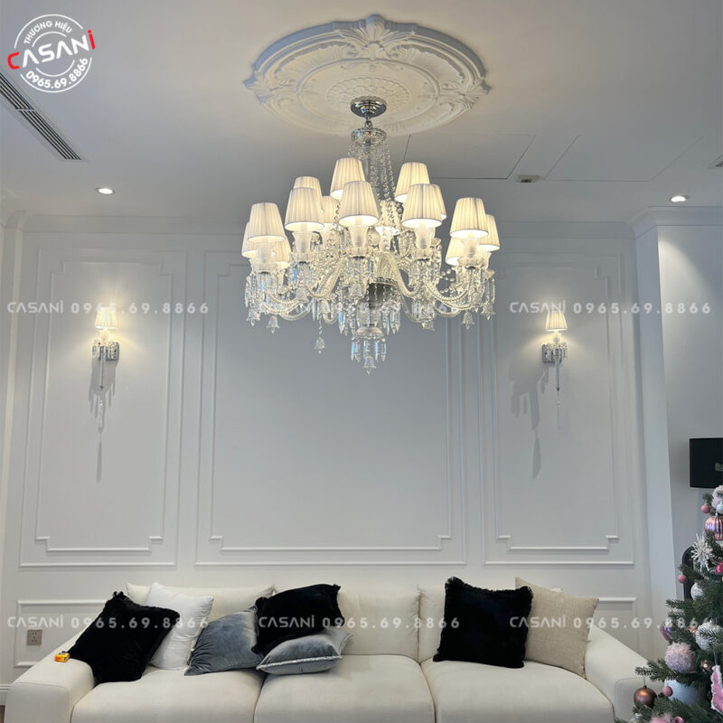 Đèn chùm mang ánh dịu nhẹ, ấm áp